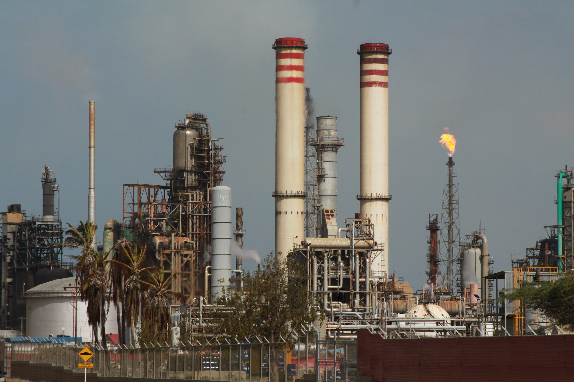 VEN-Iran-Refinery